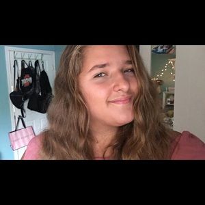 Meet your Posher, Hannah